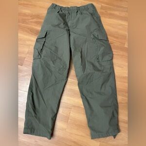 UNIQLO U Wide Fit Parachute Cargo Pants M